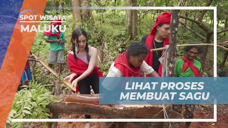 Menyaksikan Proses Tradisional Pembuatan Sagu di Maluku