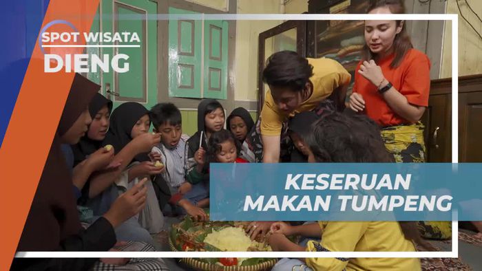 Keseruan Makan Tumpeng Bersama di Dieng
