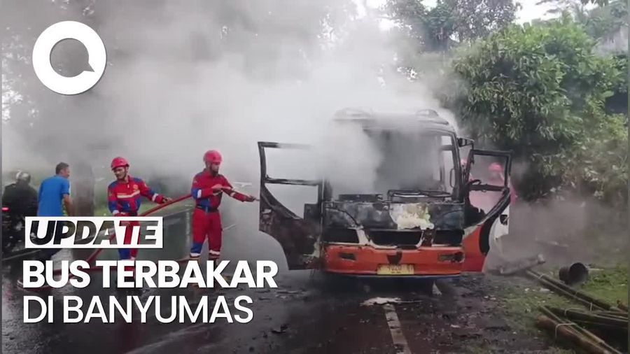 Video: Bus Mikro Ludes Terbakar di Banyumas, Sopir-Penumpang Selamat