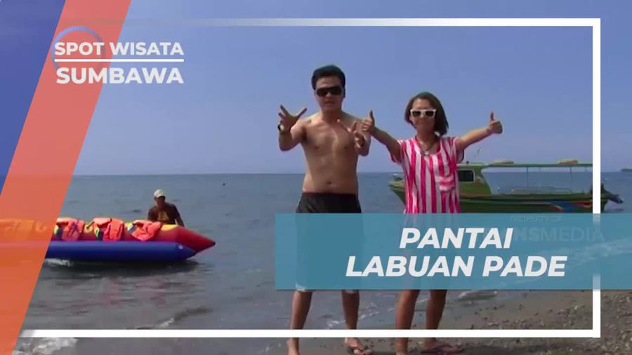 Bermain Banana Boat di Pantai Labuan Pade yang Indah, Sumbawa