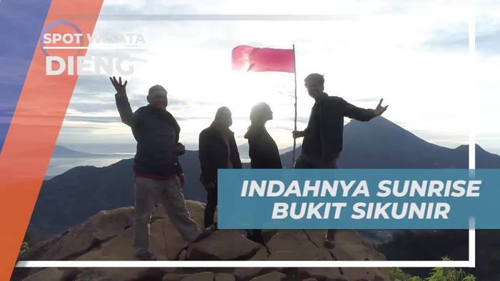 Mengagumi Indahnya Matahari Terbit dari Bukit Sikunir
