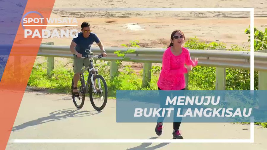 Bersepeda Menuju Bukit Langkisau di Padang