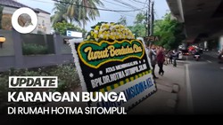 Video: Karangan Bunga Mulai Penuhi Rumah Hotma Sitompul 