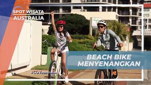 Bersepeda Ceria di Pantai yang Menawan di Gold Coast, Australia