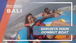 Menikmati Keceriaan Bermain Donut Boat di Pantai Melasti, Bali