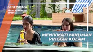Menikmati Minuman Menyegarkan Di Tepi Kolam, Gili Trawangan