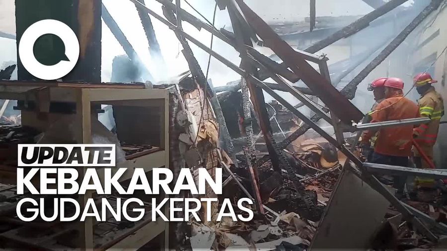 Video: Si Jago Merah Melahap Gudang Kertas di Klaten