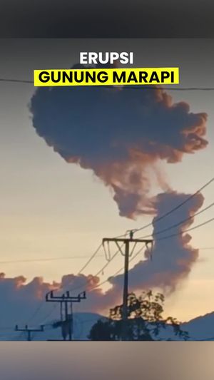 Video: Detik-detik Erupsi Gunung Marapi, Tinggi Kolom Abu Capai 1 Km