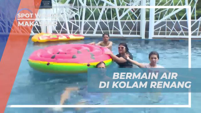 Bergembira Bermain Air di Kolam Renang Penginapan Makassar