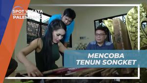 Menyaksikan Proses Menenun Kain Songket yang Dinamis di Palembang