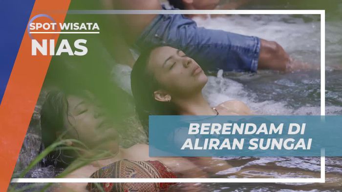 Bersantai Berendam di Aliran Segar Sungai Bawomataluo, Nias