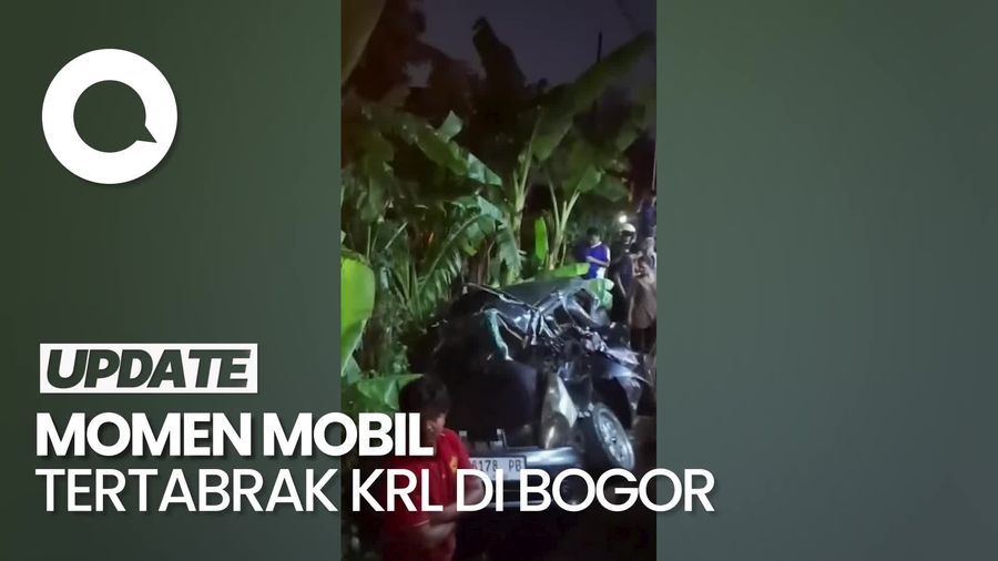 Video: Detik-detik Mobil Tertabrak KRL saat Melewati Pelintasan di Bogor