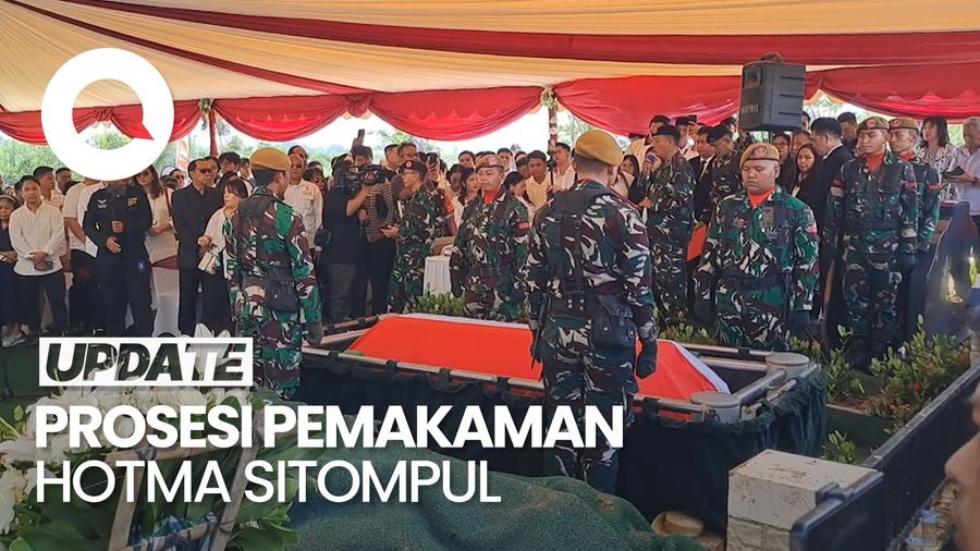 Video: Prosesi Pemakaman Hotma Sitompul Secara Militer