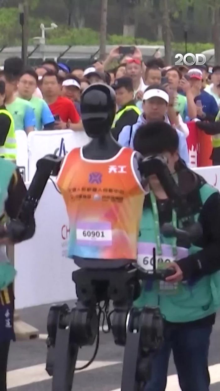 Video: Robot-robot Humanoid Ikut Ajang Lomba Lari di China