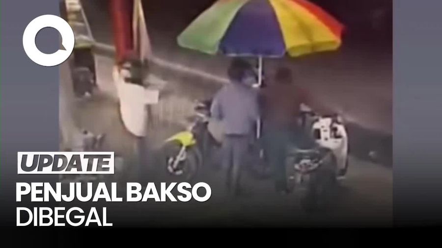  Video: Rekaman CCTV Aksi 2 Remaja Begal Penjual Bakso di Makassar