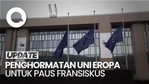 Video Uni Eropa Kibarkan Bendera Setengah Tiang Hormati Paus Fransiskus