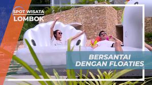 Bersantai di Kolam Renang Menggunakan Floaties di Lombok