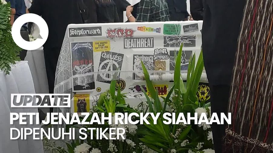 Video Potret Peti Jenazah Ricky Siahaan Dihiasi Stiker-stiker 