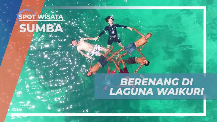 Berenang dan Berbahagia di Ketenangan Laguna Waikuri, Sumba
