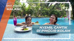 Menikmati Cemilan Cantik di Pinggir Kolam Hotel di Malang