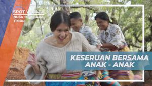 Bersenang-senang Bersama Anak-Anak Desa di Nusa Tenggara Timur