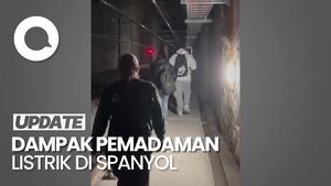 Video: Momen Penumpang Kereta di Madrid Terlantar Imbas Pemadaman Massal