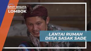 Menyaksikan Proses Pel Lantai yang Khas di Desa Sasak Sade, Lombok