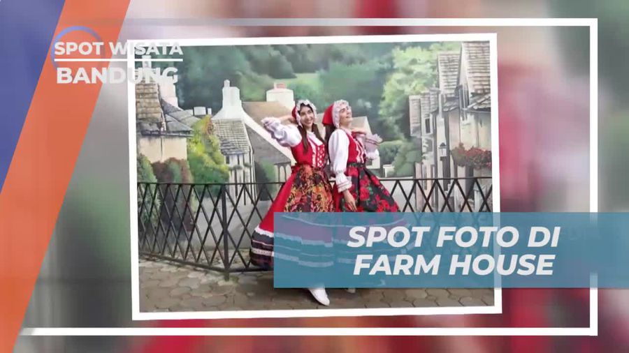 Berpose dengan Busana Khas Belanda di Farm House, Bandung