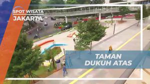 Menikmati Taman Dukuh Atas di Jakarta
