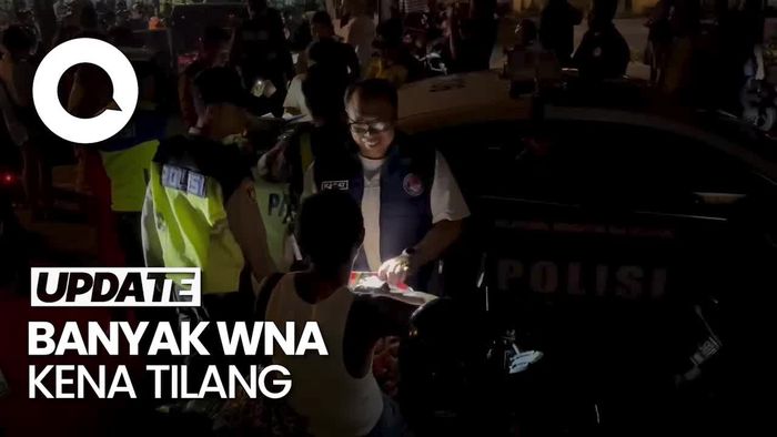 Video: Puluhan WNA Ditilang gegara Berkendara Tak Pakai Helm di Jalanan Bali