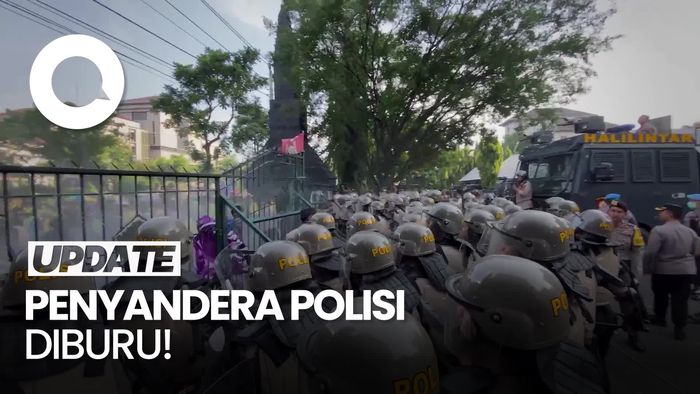 Video: Penyandera Polisi Saat Demo May Day Ricuh Semarang Diburu!