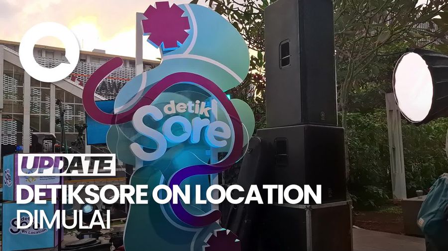 Video: detikers Mulai Padati Anjungan Sarinah, Nonton detikSore On Location!