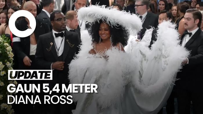 Video: Kala Diana Rose Kenakan Gaun 5,4 Meter di Met Gala 2025