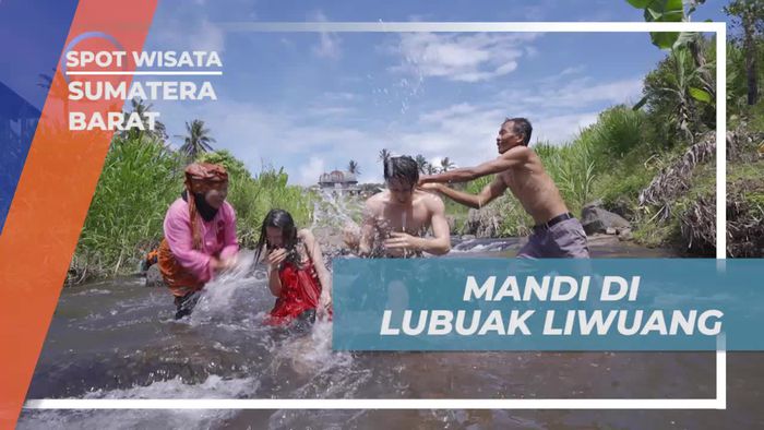 Menyegarkan Diri dengan Mandi di Lubuak Liwuang, Sumatera Barat