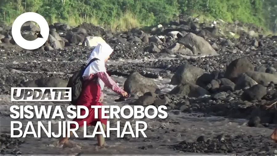 Video: Siswa SD di Lumajang Terobos Aliran Lahar Semeru Demi Ikut Ujian