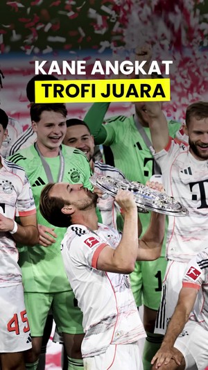 Video: Senyum Semringah Harry Kane Angkat Trofi Bundesliga 