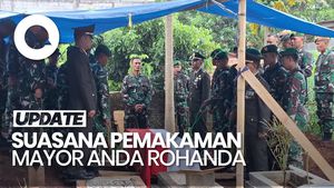 Video: Suasana Haru Pemakaman Mayor Anda Rohanda Korban Ledakan Amunisi