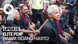 Video: Ganjar, Panda Nababan hingga TB Hasanuddin Hadiri Sidang Hasto