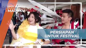 Bersiap-siap Menyemarakkan Festival dengan Kostum di Maluku