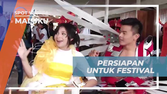 Bersiap-siap Menyemarakkan Festival dengan Kostum di Maluku