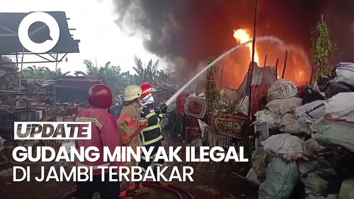 Video: Gudang Minyak Ilegal di Jambi Terbakar, Sempat Terdengar Ledakan