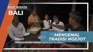 Menghormati Roh Leluhur Melalui Tradisi Ngejot di Desa Terunyan, Bali