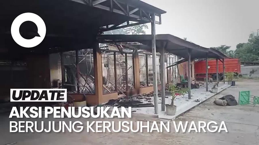 Video: Kerusuhan Pecah di Lampung Tengah, Warga Bakar Rumah Lurah