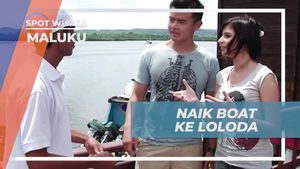 Menjelajahi Pulau Loloda dengan Perahu di Maluku