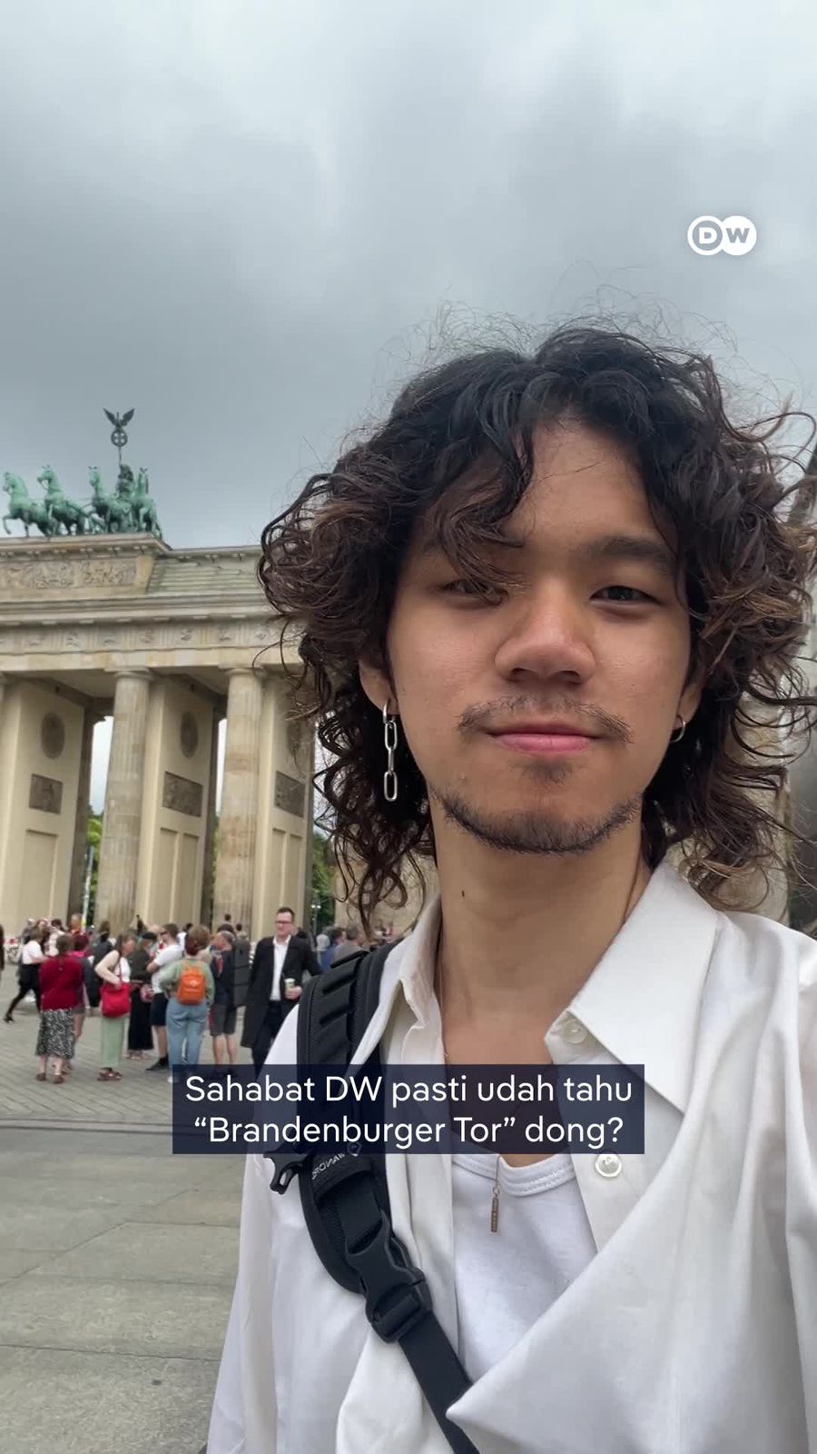 Video: Raum der Stille, Ruang untuk Berdoa di Brandenburger Tor