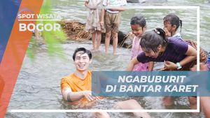 Menghabiskan Waktu Ngabuburit di Sungai Desa Bantar Karet, Bogor