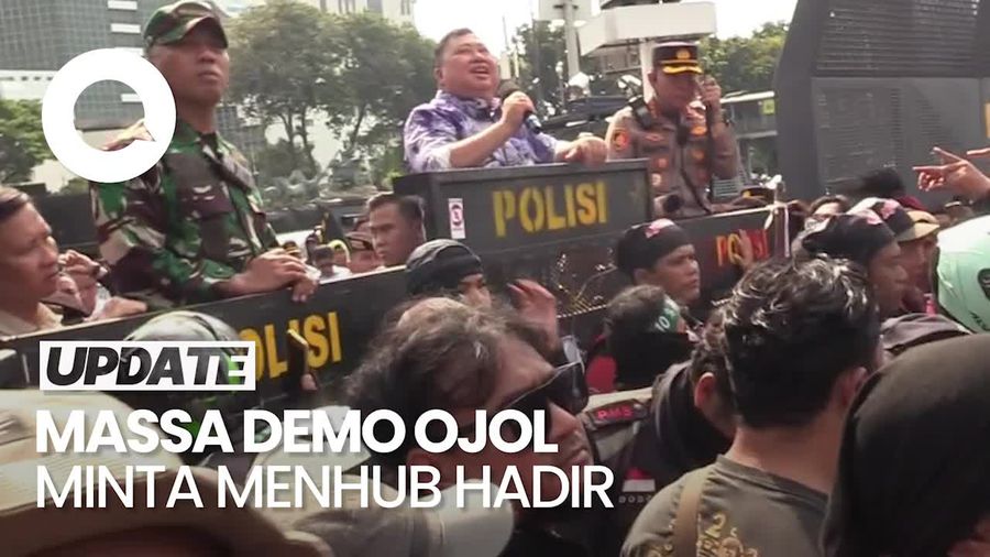 Video: Massa Demo Ojol di Patung Kuda Minta Bertemu Menhub