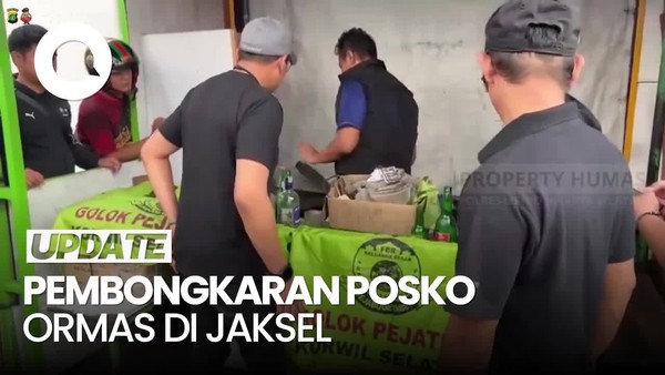 Video: Momen Petugas Gabungan Bongkar Posko Ormas Meresahkan di Jaksel