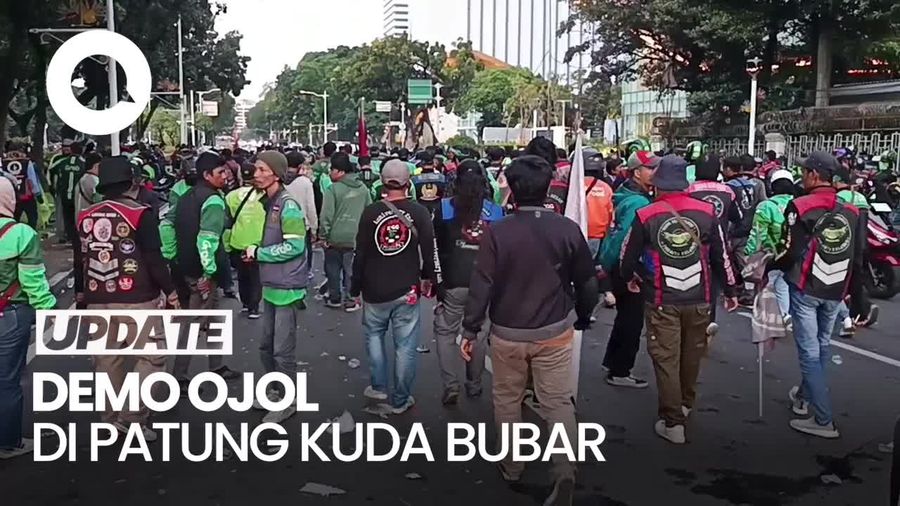 Video: Demo Ojol di Patung Kuda Bubar, Jalan Medan Merdeka Selatan Kembali Dibuka