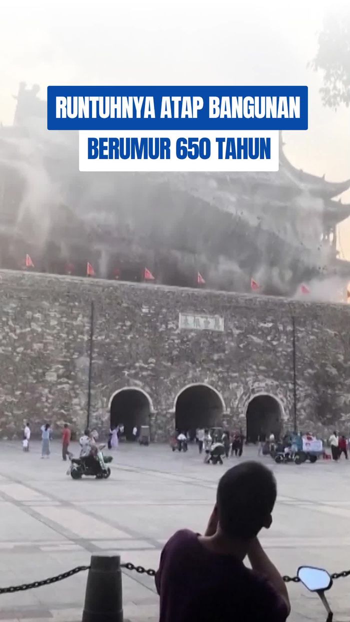 Video Penyebab Runtuhnya Atap Bangunan 650 Tahun di China Diselidiki